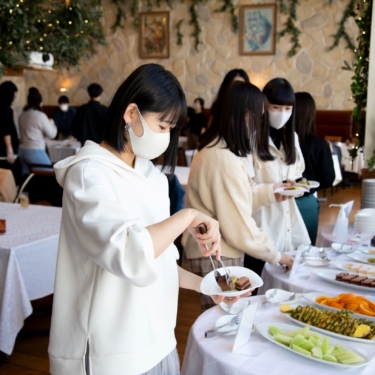 ランチビュッフェ 原宿散策 あなたに栄養士というチカラを大竹栄養専門学校