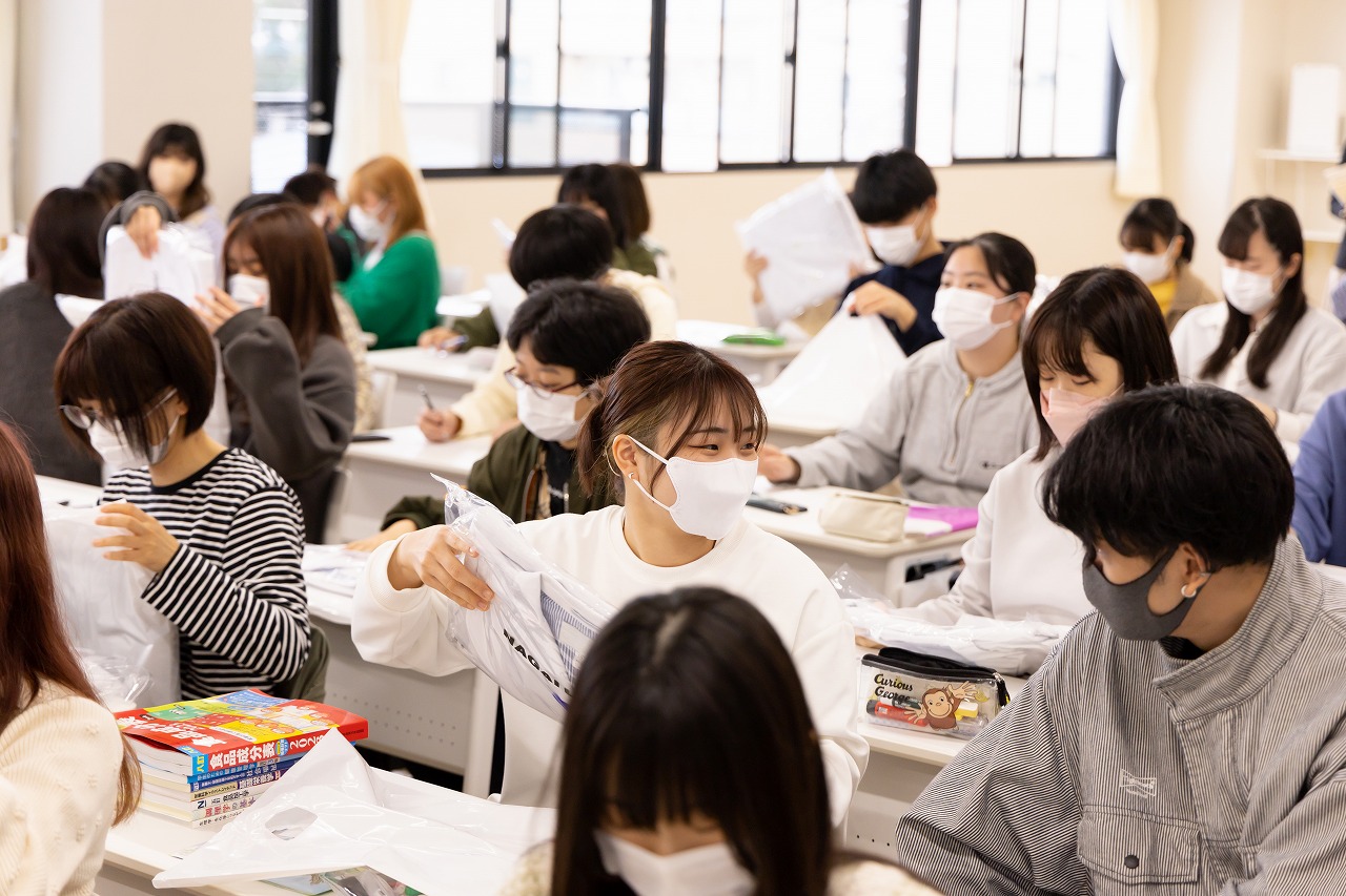 活動歴および当時の関連ビジュアル記録